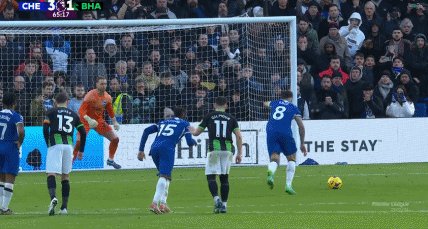 1701617461136008056.gif c8.gif