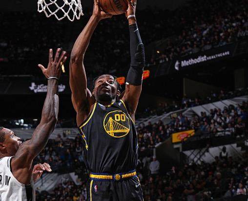 服务-【现场】核心缺阵小鬼当家 科尔：不可思议的胜利