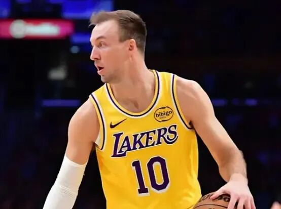 热点赛事-肯纳德到湖人后场均10.2分，三项61/48/91%&amp;amp;真实命中率74%|国王|NBA常规赛|投篮|卢克-肯纳德|卢克·肯纳德_新浪体育_新浪新闻